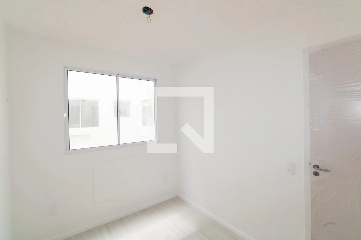 Apartamento com 2 quartos, 1 banheiro e 1 vaga — photo 29
