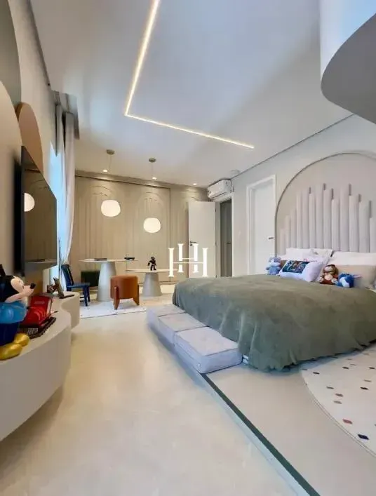 Furnished house, 800 m², with a bathtub — photo 30