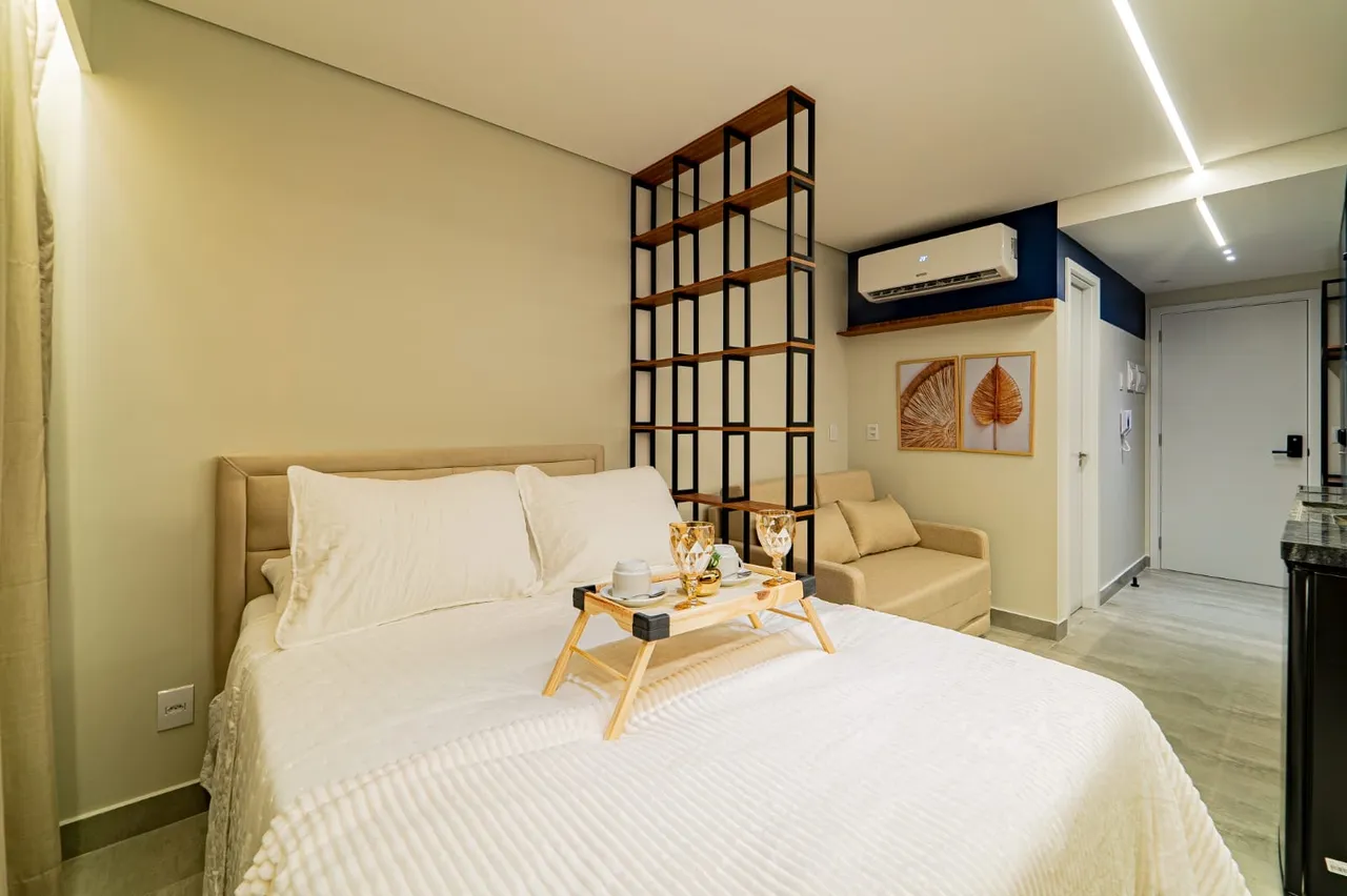 Furnished 1-bedroom apartment with balcony and parking — photo 9