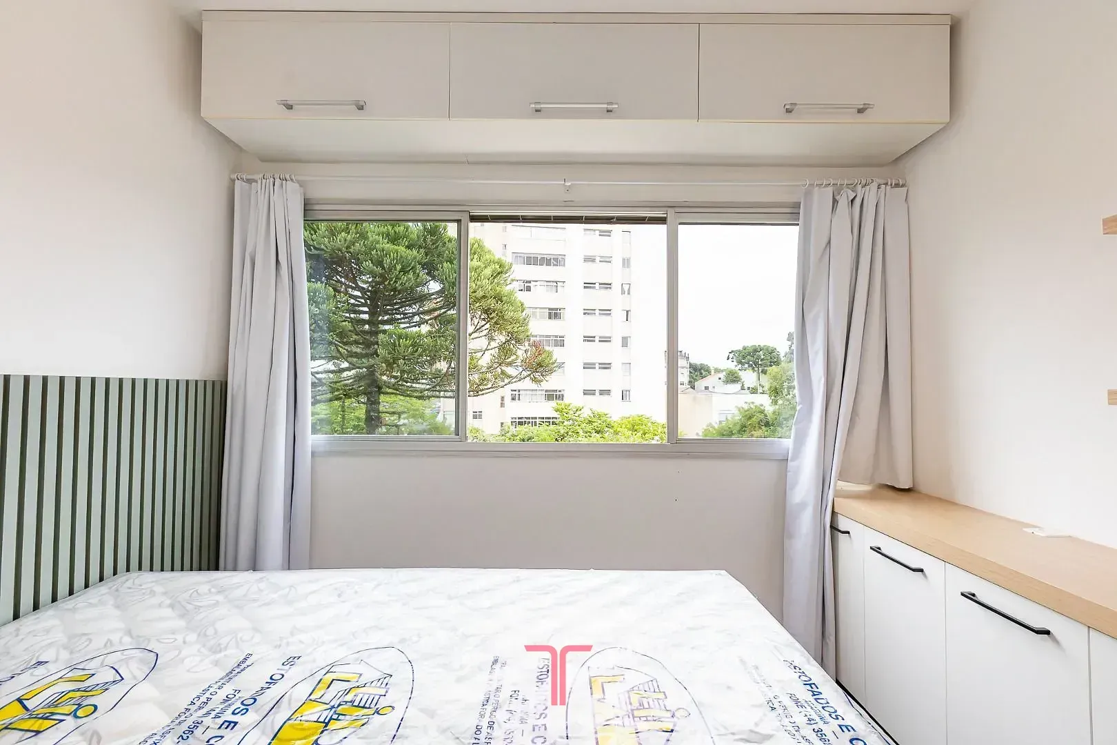 Furnished 33 m² apartment with 1 bedroom and 1 bathroom — photo 11