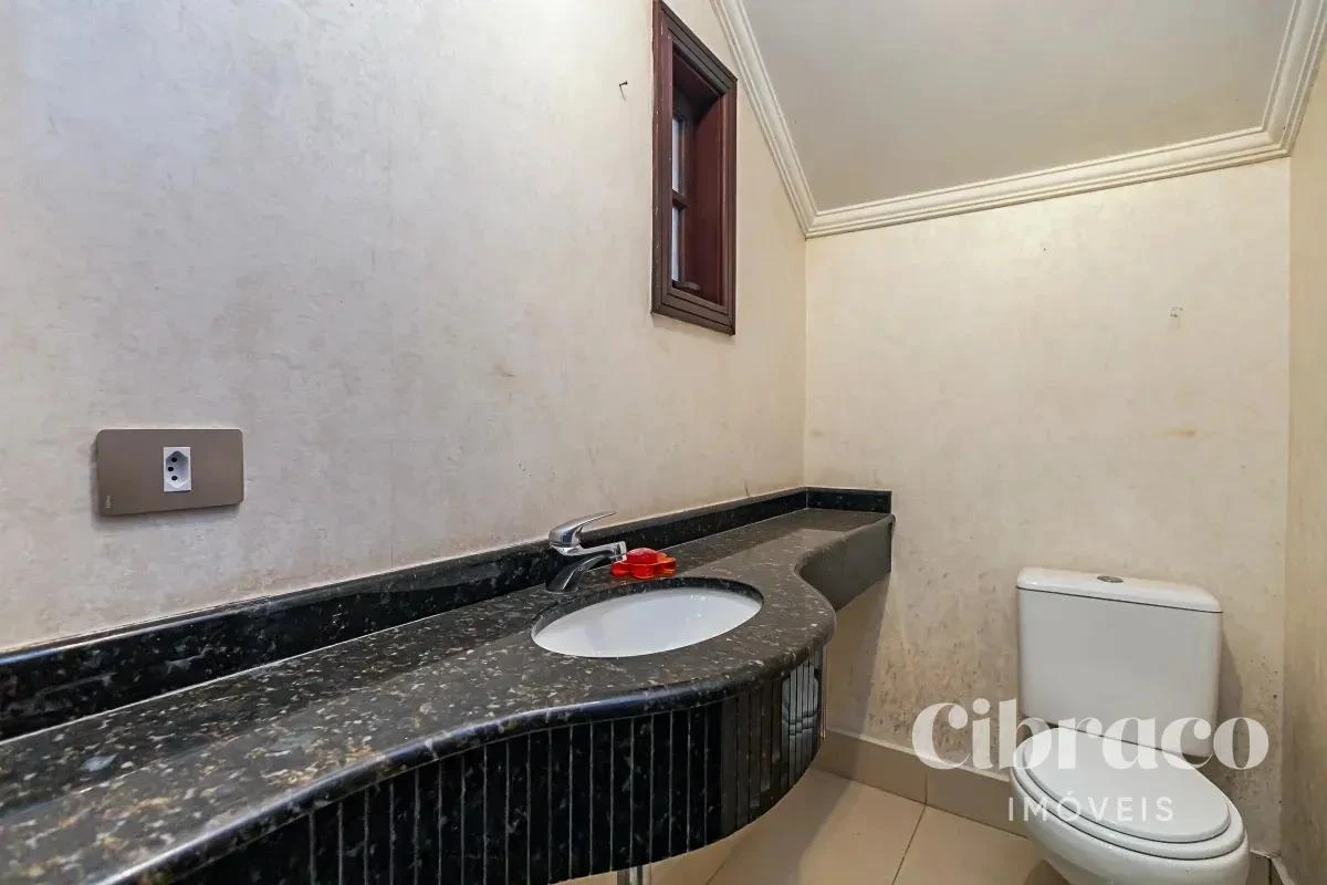 Ванна та 4 спальні: будинок 327 м² — photo 4