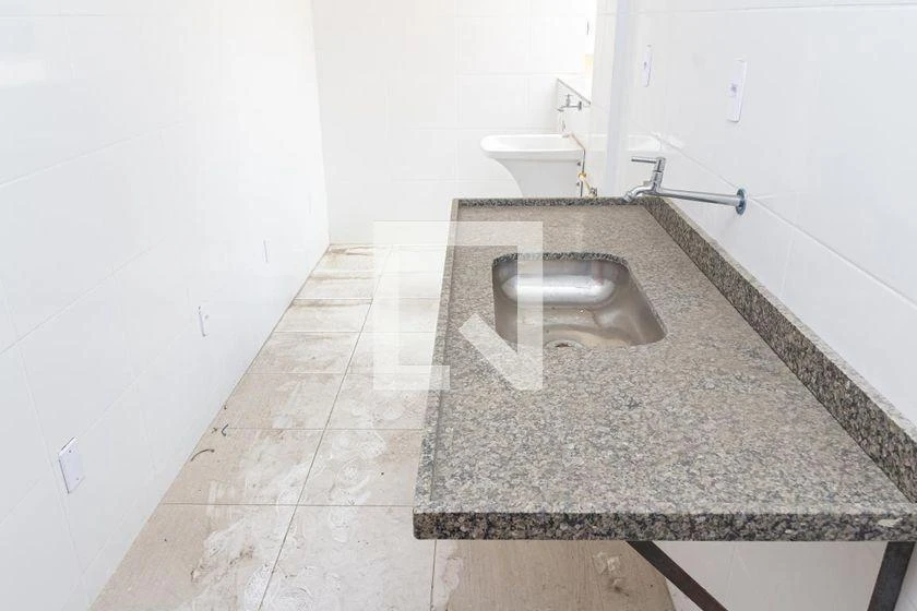 80 m² apartment with 2 bedrooms and a balcony — photo 40
