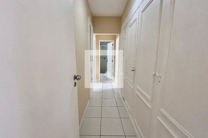 Apartamento de 2 quartos com cozinha fechada — photo 3