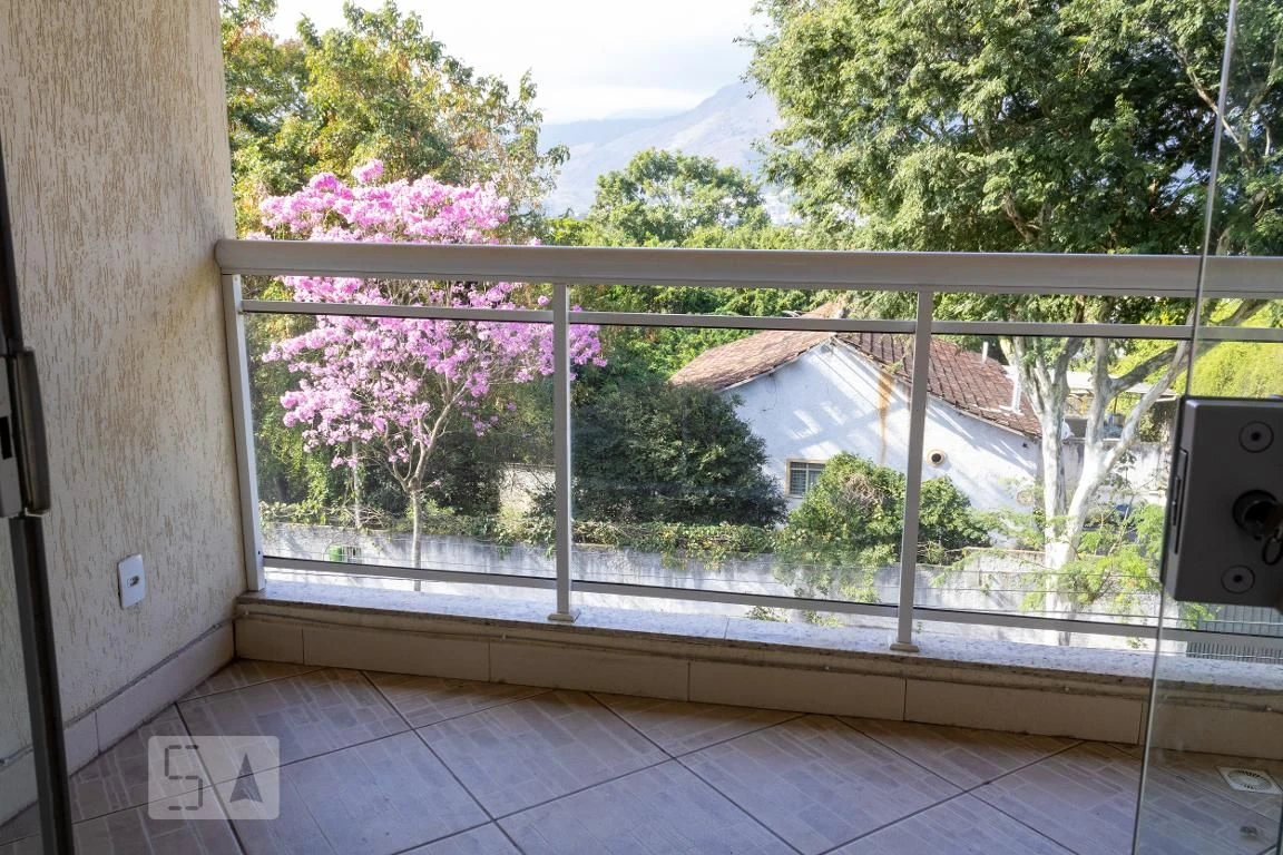 2-bedroom house with a private BBQ