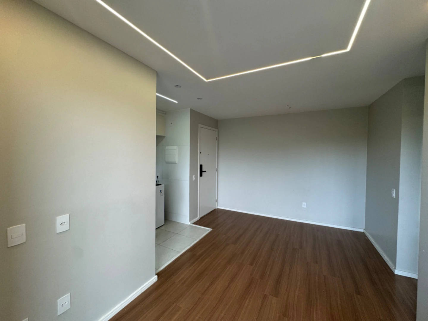 Mountain view in a 2-bedroom apartment, 42 m² — photo 3