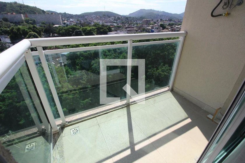 One-bedroom apartment with a mountain view — photo 8