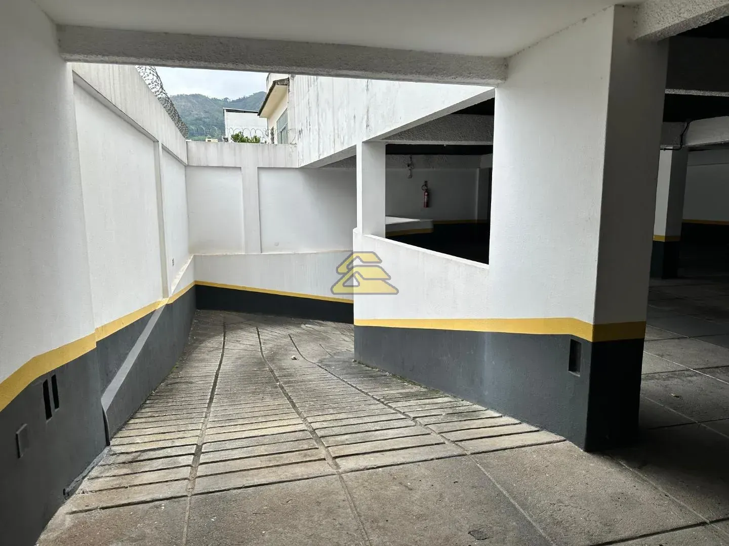 Квартира з 3 спальнями та 4 ванними кімнатами і місцем — photo 27