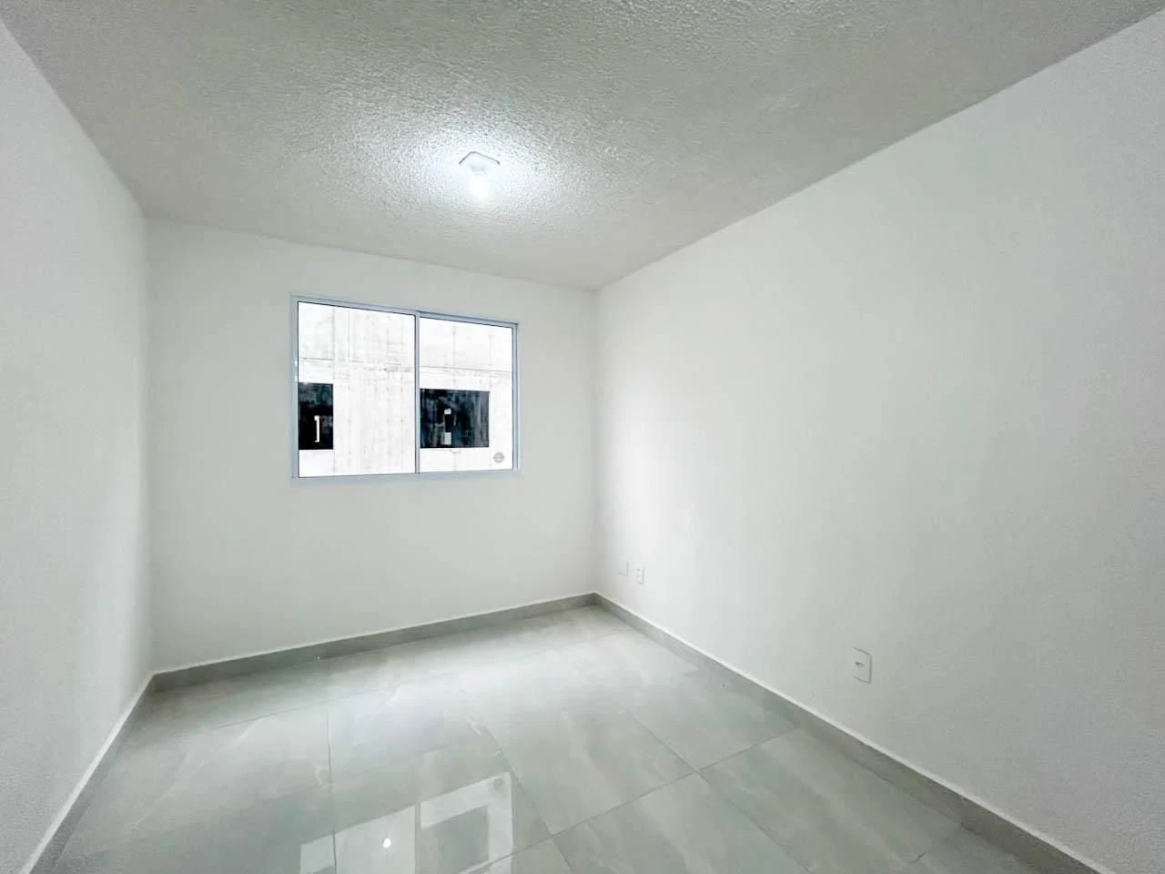 2-bedroom apartment in a building with a gym — photo 21