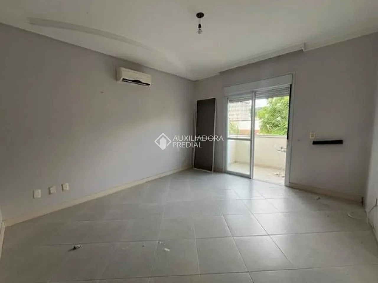 Casa para locação com 5 dormitórios e jardim privativo — photo 9