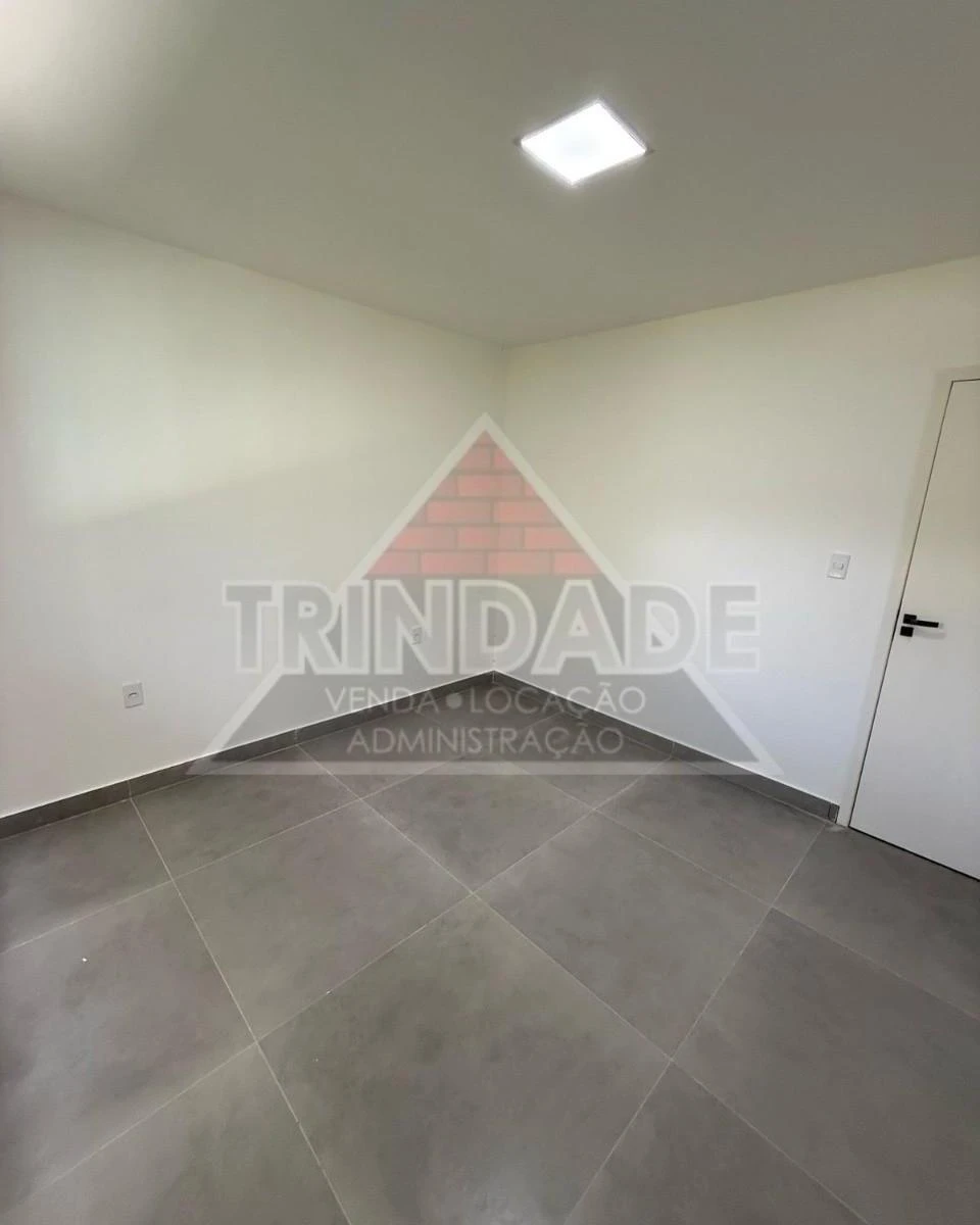 House with 4 bedrooms, 2 en-suite bathrooms, 168 m² — photo 3