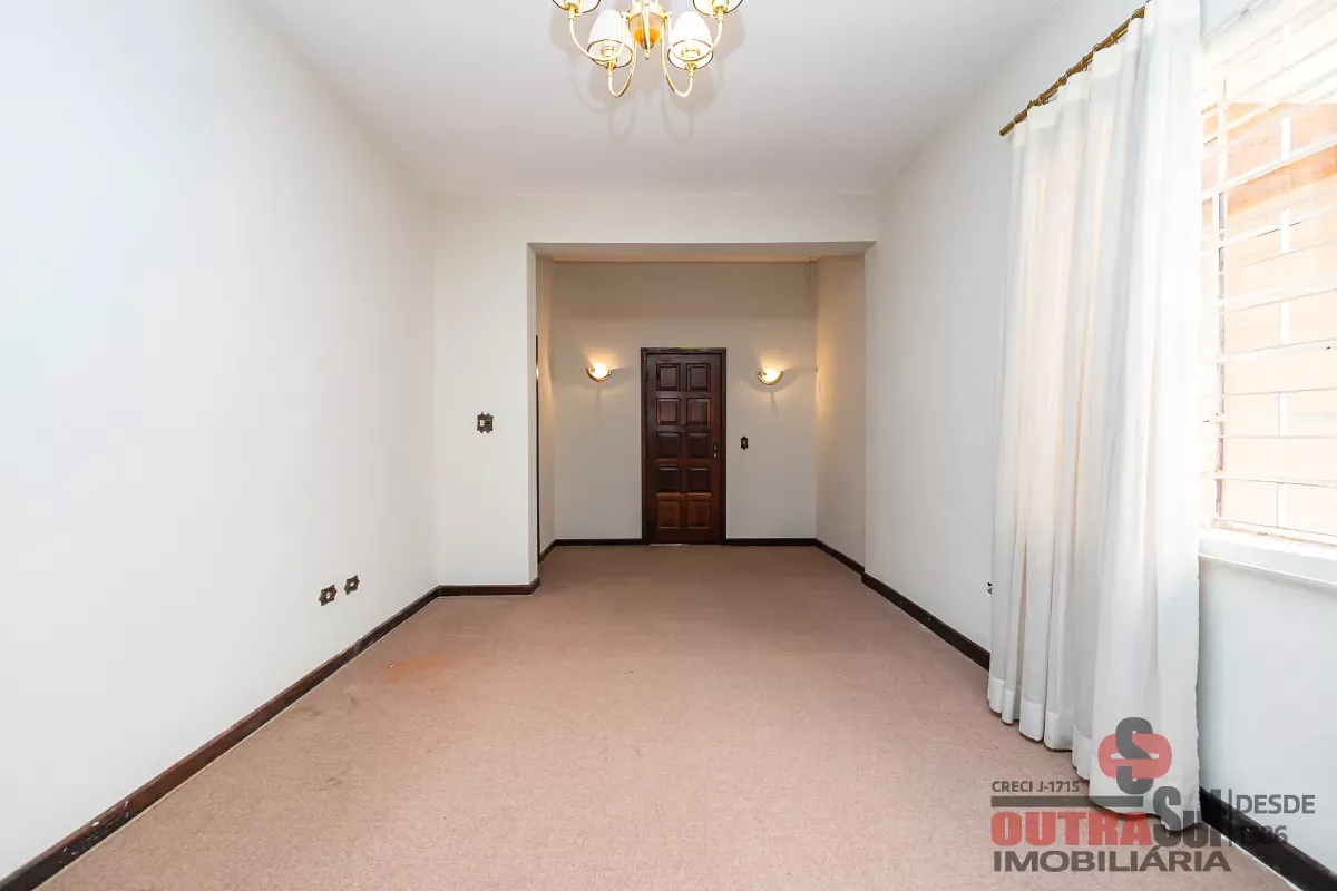 Casa com 2 dormitórios e 4 banheiros para locação — photo 8
