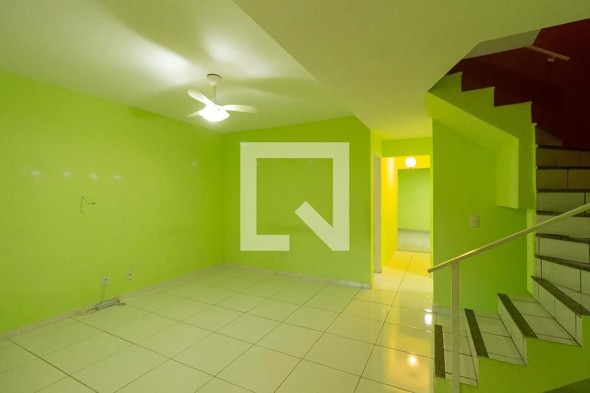 200 m² house with a private BBQ and a private pool — photo 8