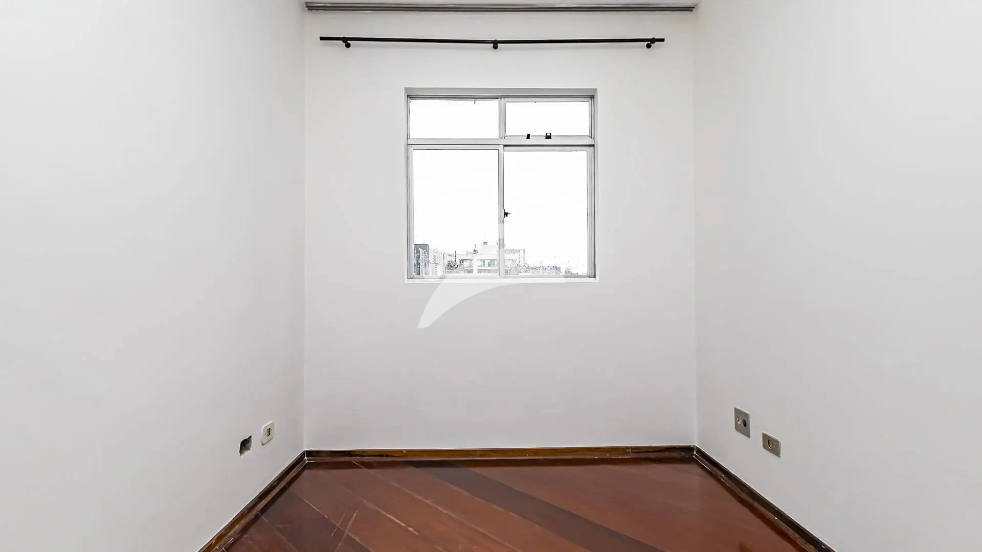1-bedroom apartment with a balcony, 57 m² on the 11th — photo 4