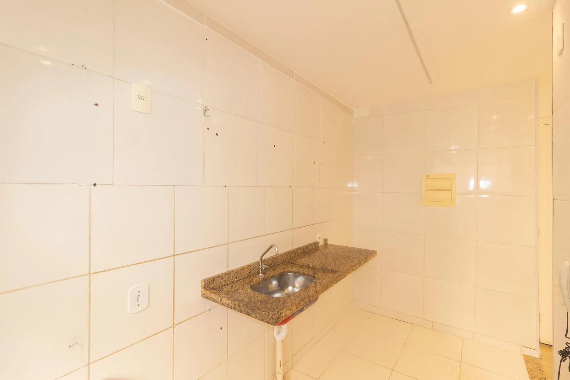 Unfurnished 2-bedroom apartment with 1 parking space — photo 45