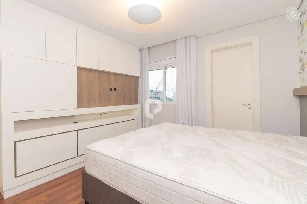 Застеклённый балкон и 2 спальни: квартира 163 м² — photo 16