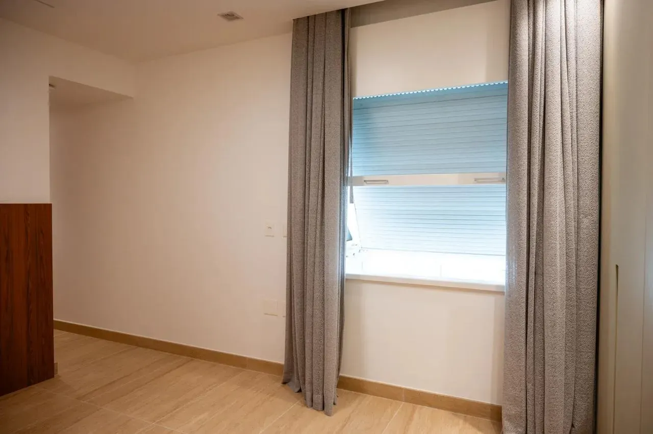 5-bedroom apartment, 1 with its own bathroom, 218 m² — photo 41
