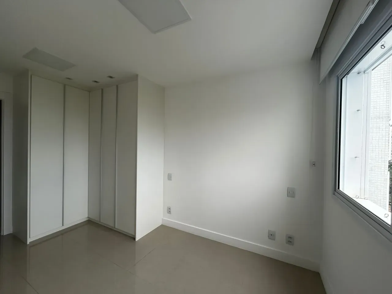 Apartamento de 2 quartos com varanda e cozinha separada — photo 22