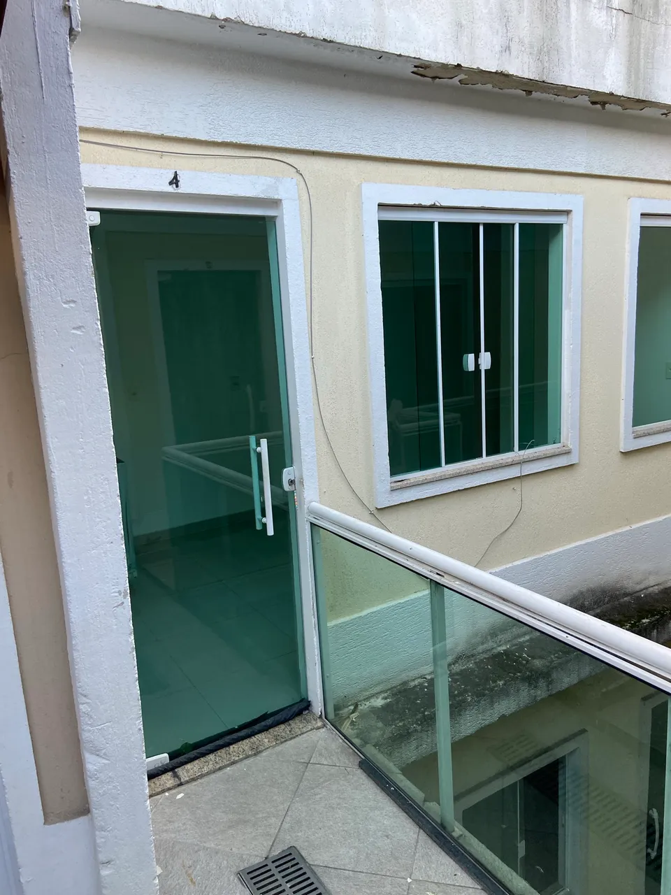 2-bedroom house with 1 bathroom and separate kitchen — photo 3
