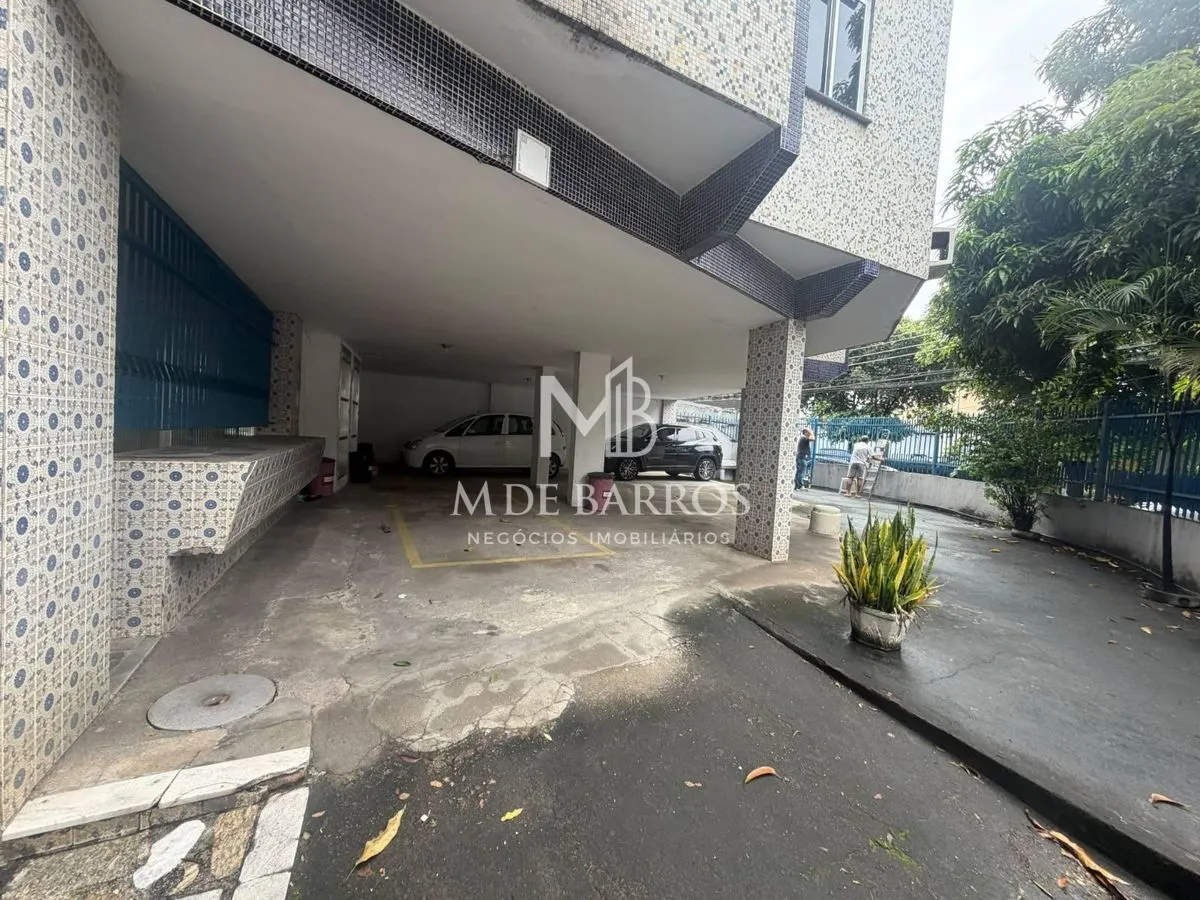 Apartamento de 2 quartos com piso de madeira ou laminado — photo 16