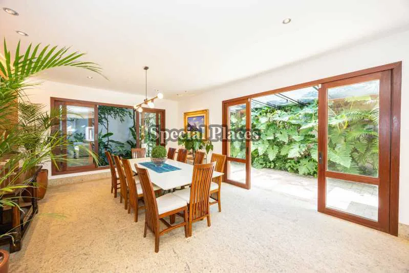 Furnished house with 6 bedrooms and 550 m² — photo 7