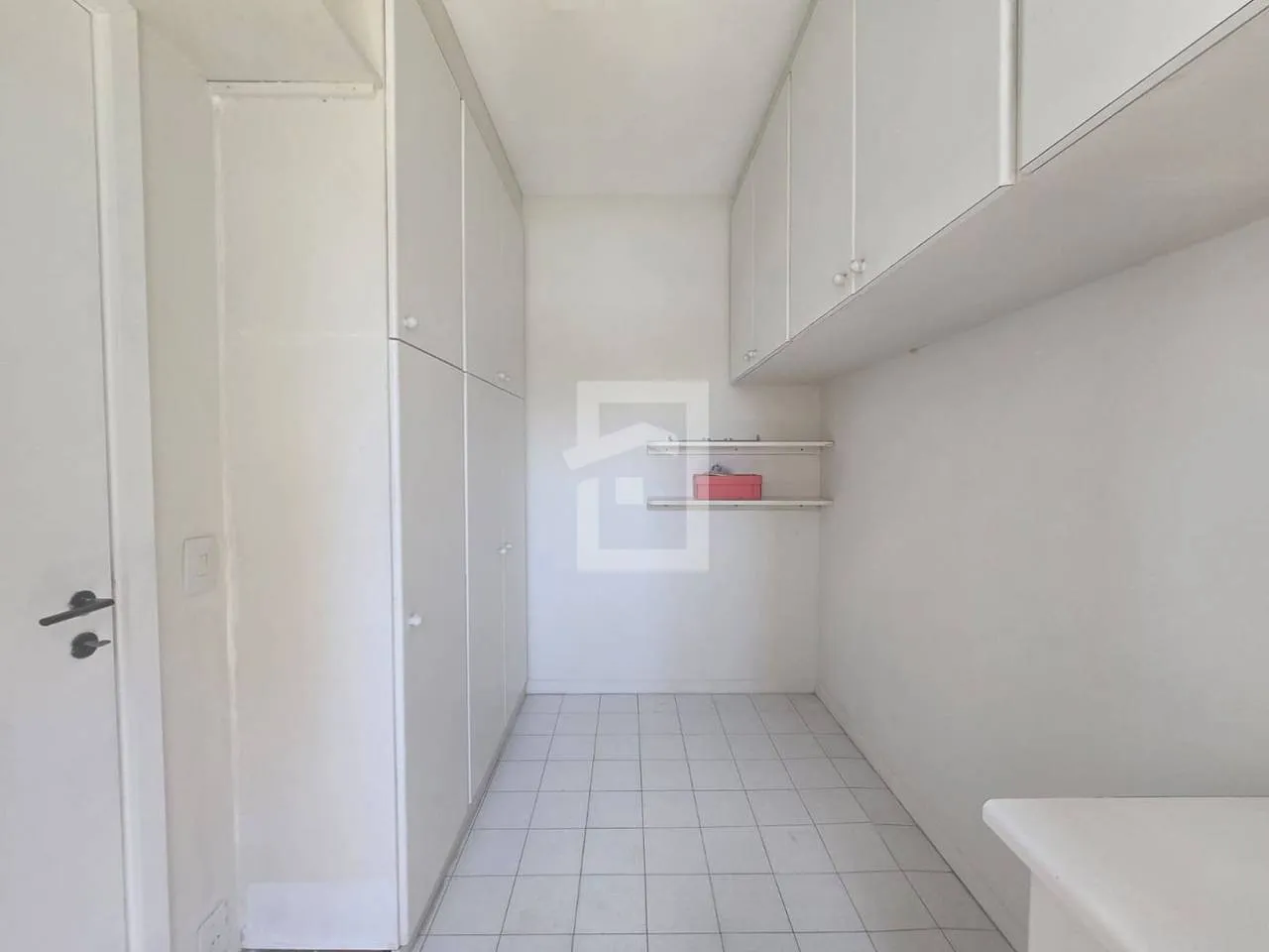 Home office in a 3-bedroom apartment, 105 m² — photo 50