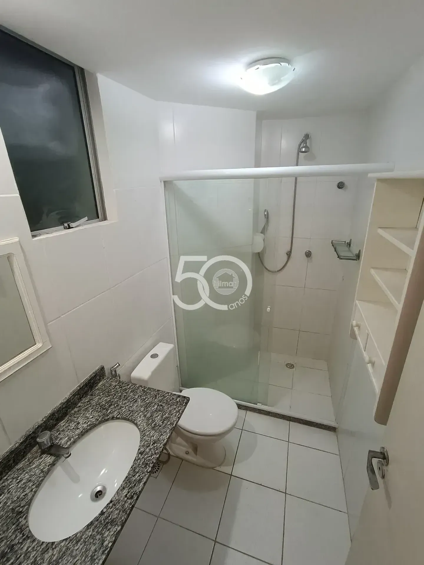 Departamento de 2 dormitorios con piso de madera o laminado — photo 2