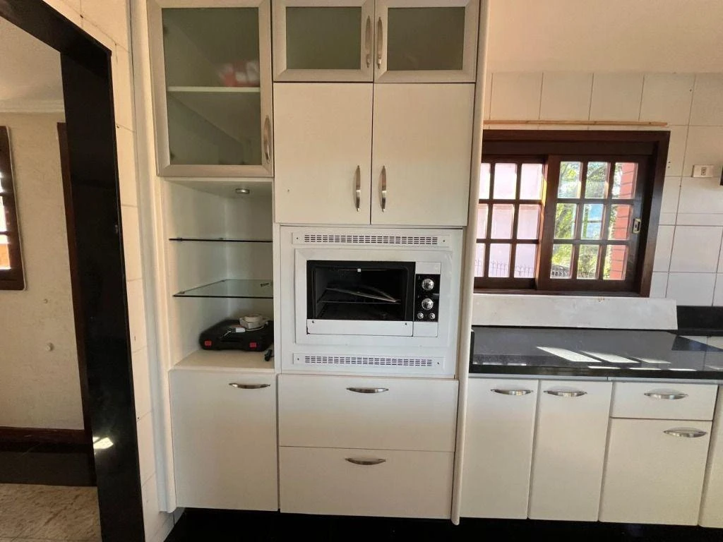 House with 3 en-suite bedrooms and a balcony, 450 m² — photo 45