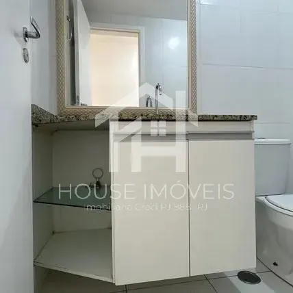 2-bedroom apartment in a building with a tennis court — photo 8