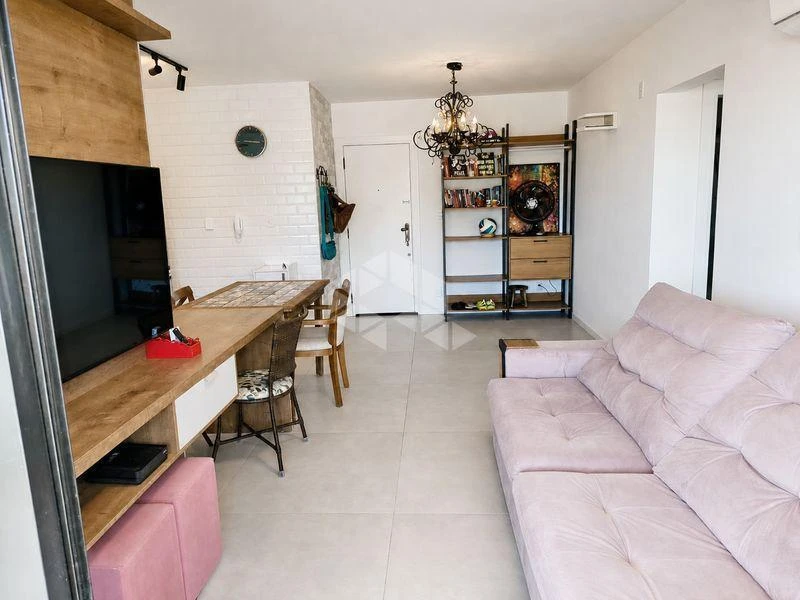 Вид на воду и 2 спальни: квартира 72 м² — photo 4