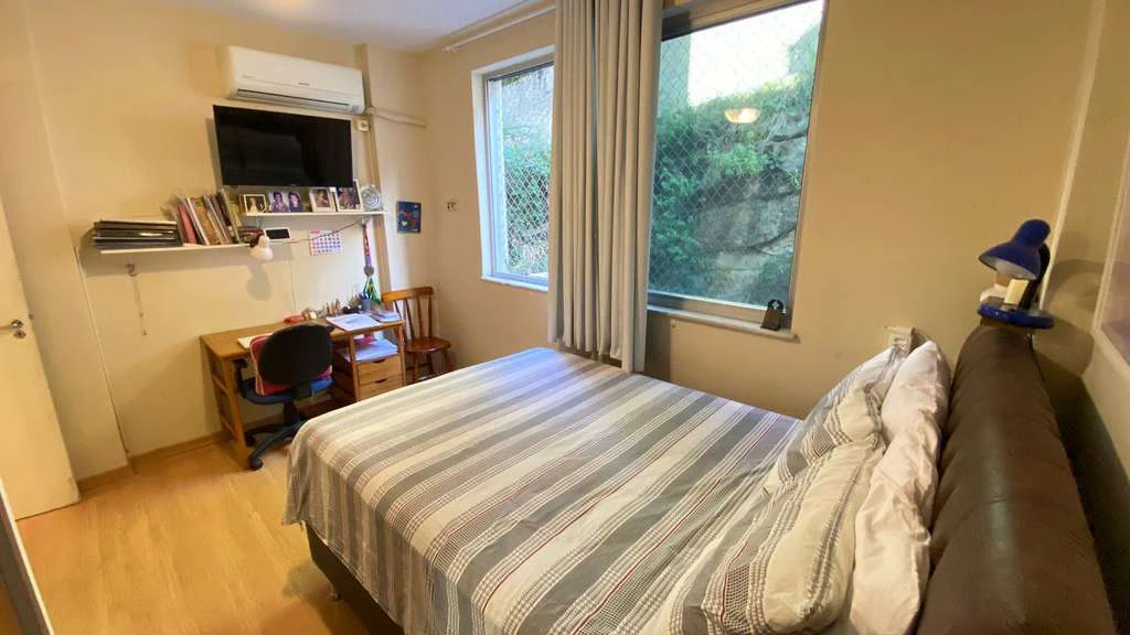 Apartamento de 3 quartos com fogão a gás e móveis — photo 10