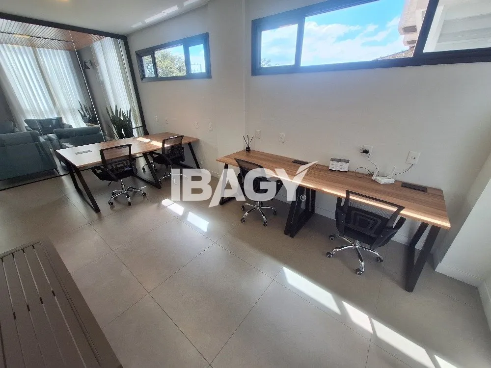 59 m² furnished studio with a ready workspace desk — photo 16