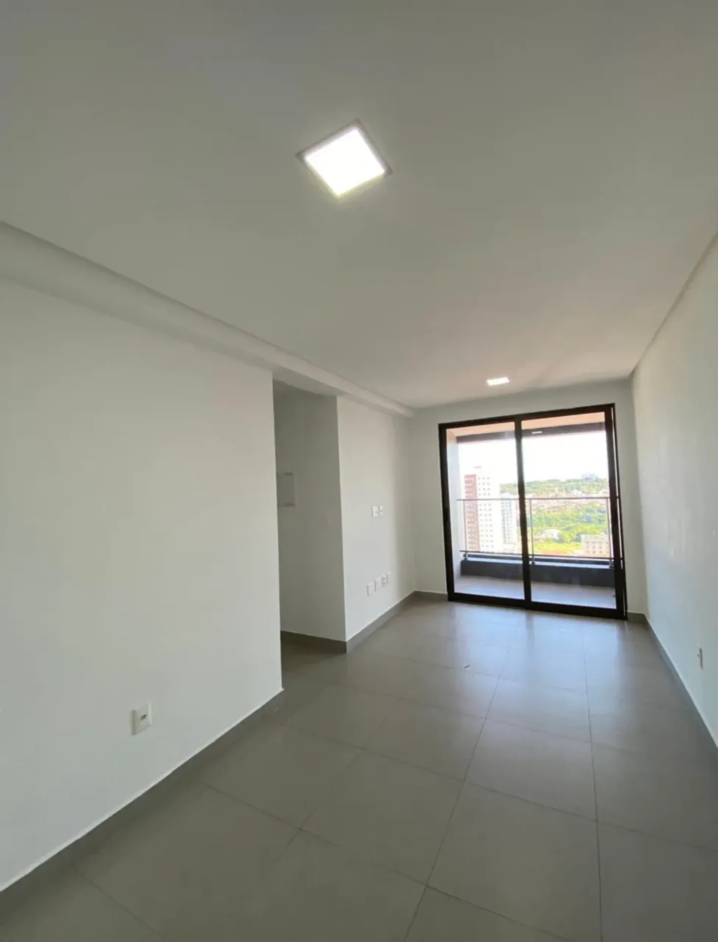 Будинок: 2 спальні, 1 з власною ванною кімнатою, 72 м² — photo 3