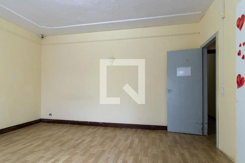 Casa sem mobília de 700 m² com 7 quartos e 6 banheiros — photo 3