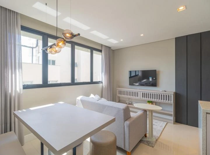 Furnished 1-bedroom apartment with 80 m² and an ensuite — photo 7
