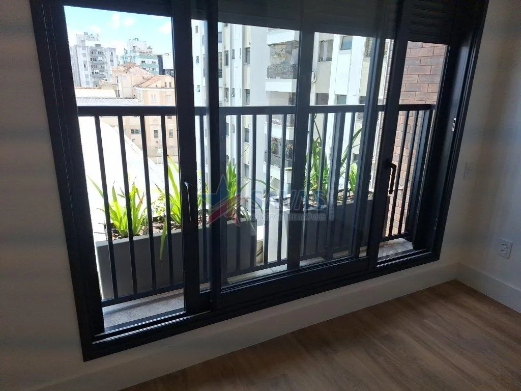 3-bedroom apartment in a building with a coworking space — photo 23
