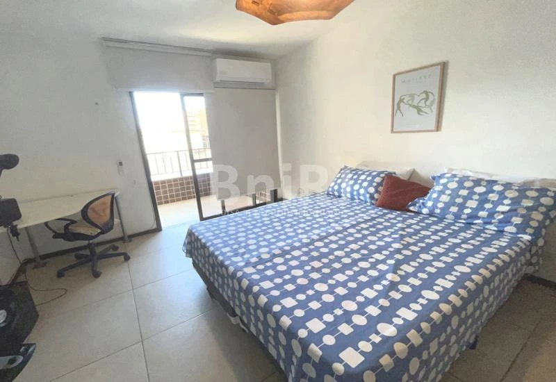 Furnished 161 m² apartment with 3 bedrooms and 2 suites — photo 22