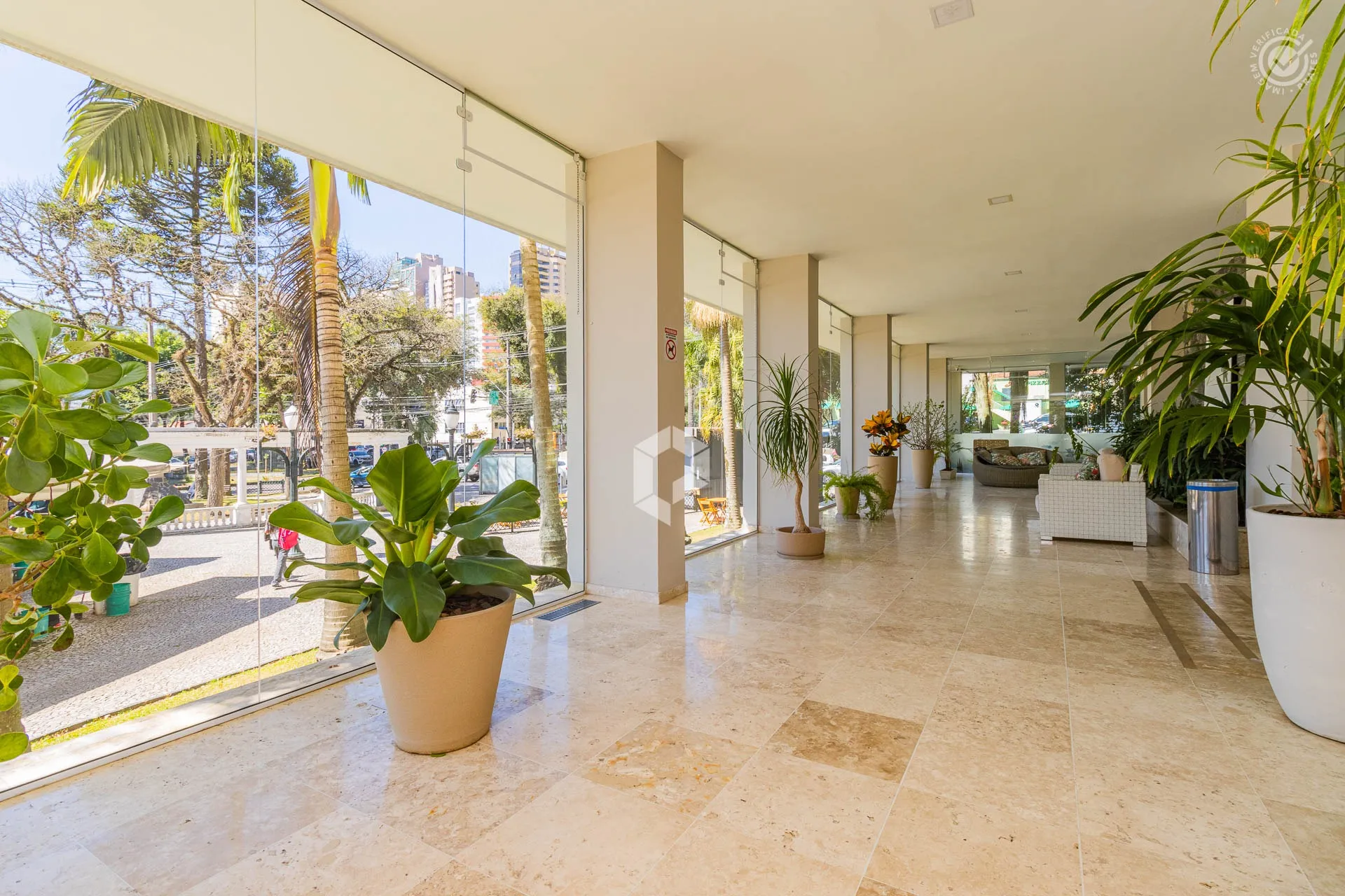 Орендна квартира з 3 спальнями 152 м² і балконом — photo 35