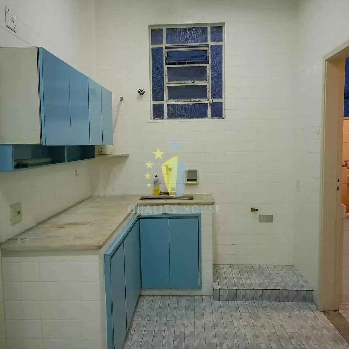 Apartment, 75 m², with wood or laminate floors — photo 6