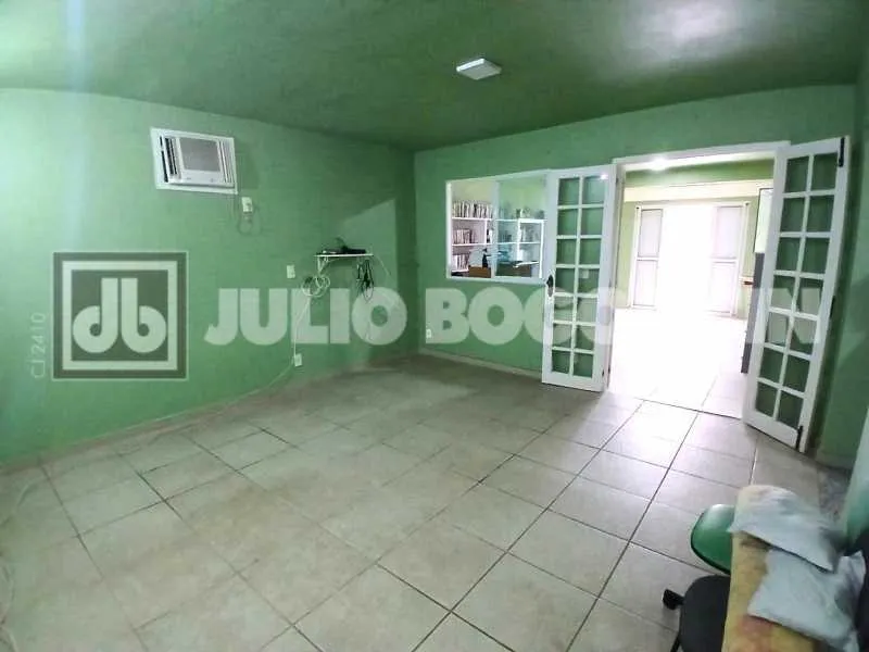 Casa com 5 quartos e área da piscina aberta — photo 15