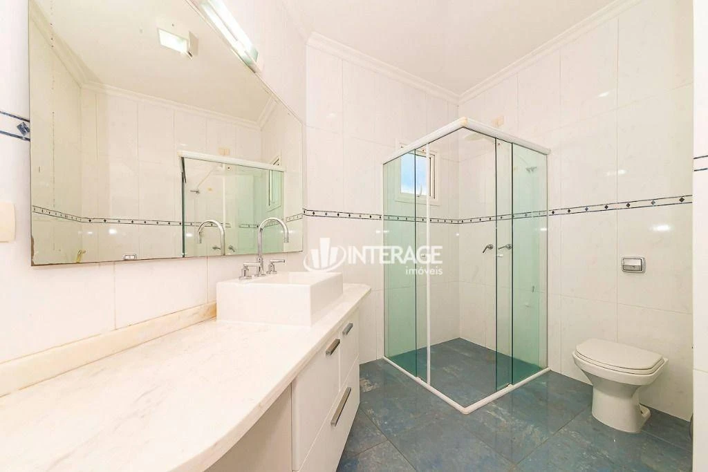 House, 270 m², with a bathtub — photo 26