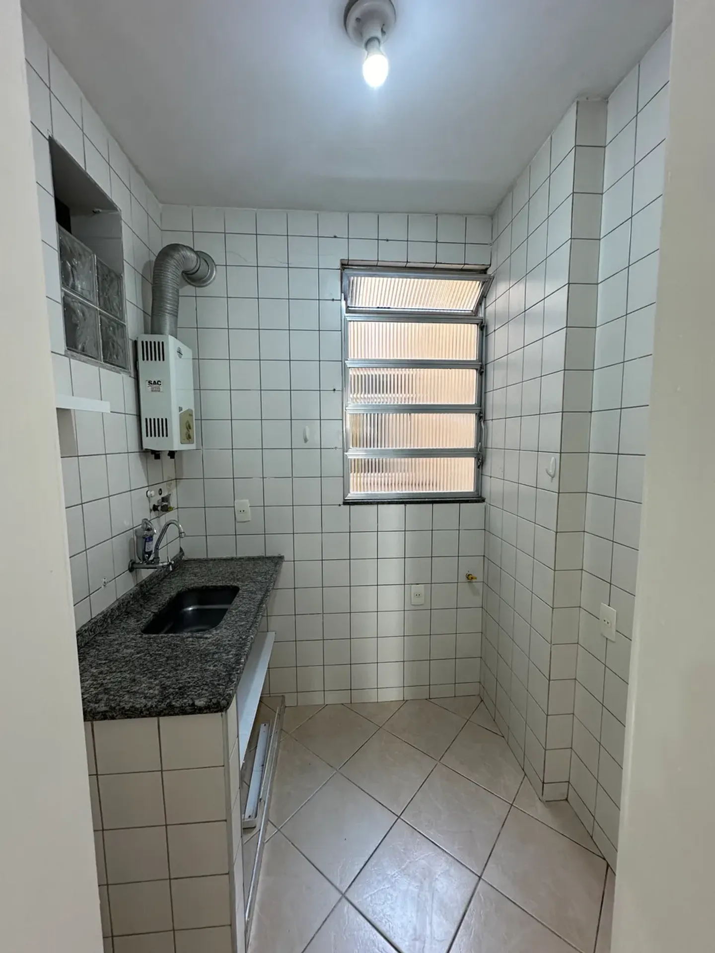 Apartamento de 48 m² com 1 quarto e 1 banheiro — photo 2