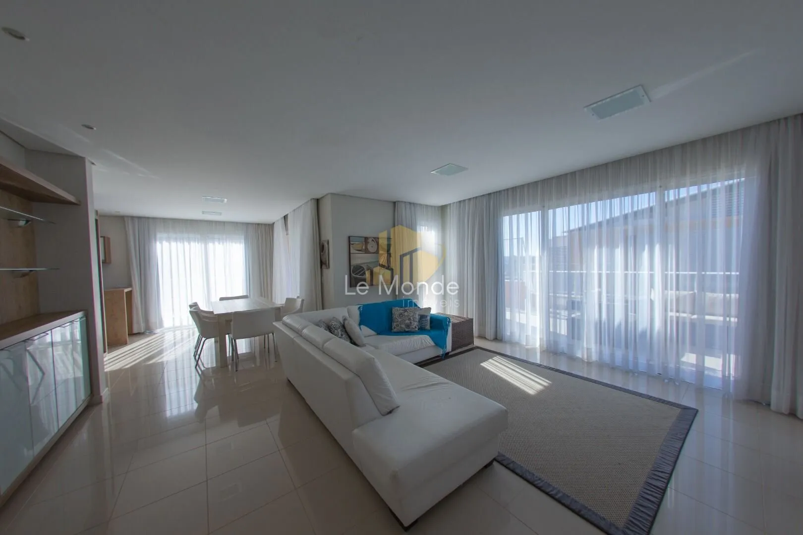 Apartamento amueblado con 4 dormitorios y 382 m² — photo 43