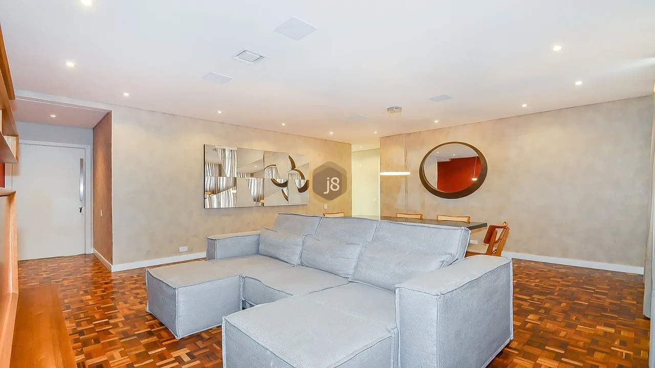 3-bedroom apartment with 137 m² and 3 total bathrooms — photo 2