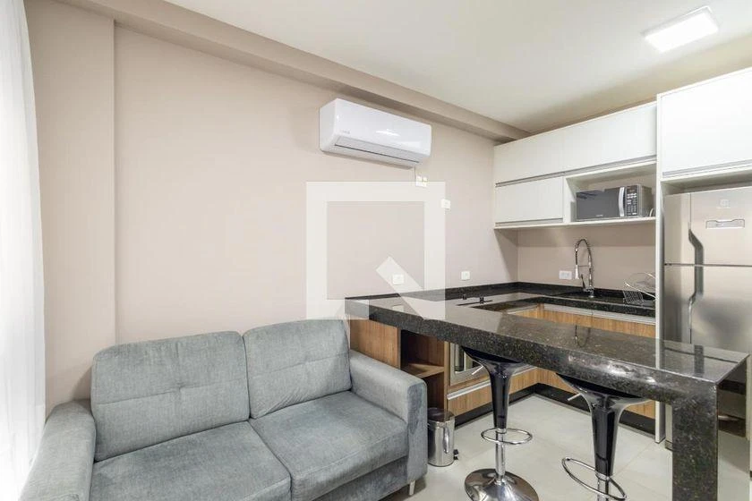One-bedroom apartment with a home office in Curitiba
