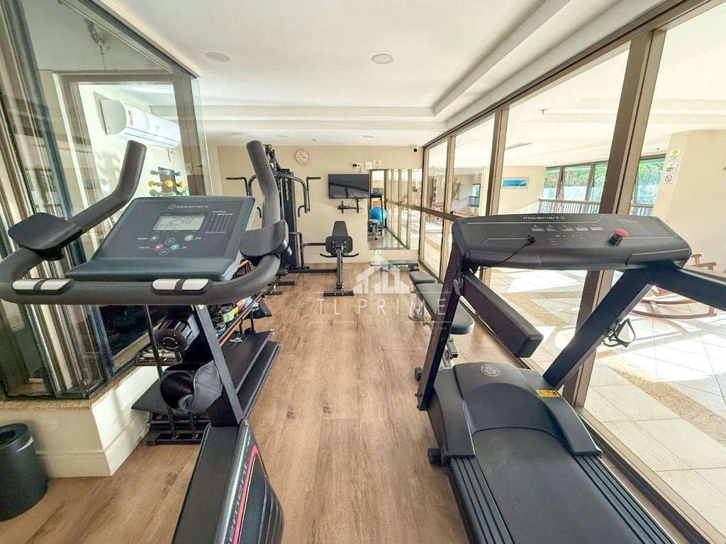 Furnished 1-bedroom apartment with balcony and 55 m² — photo 17