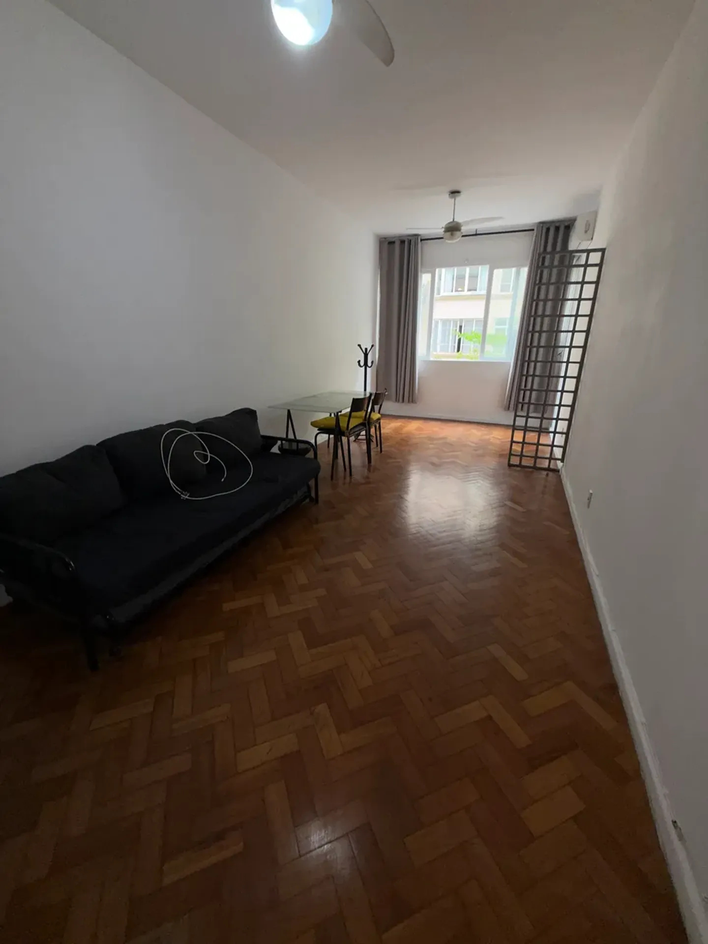 Деревянный пол или ламинат и 1 спальня: квартира 29 м² — photo 5