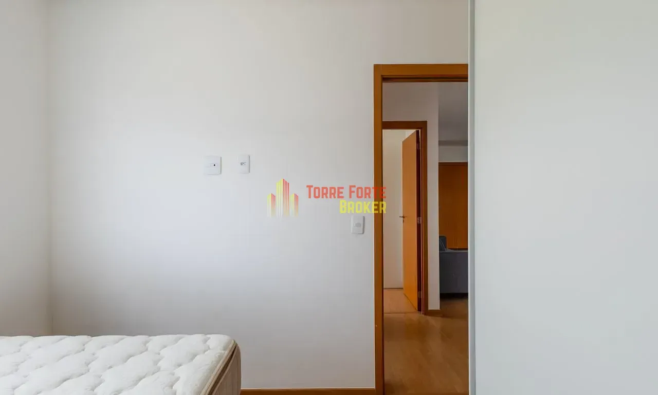 Furnished 2-bedroom apartment with a balcony — photo 38
