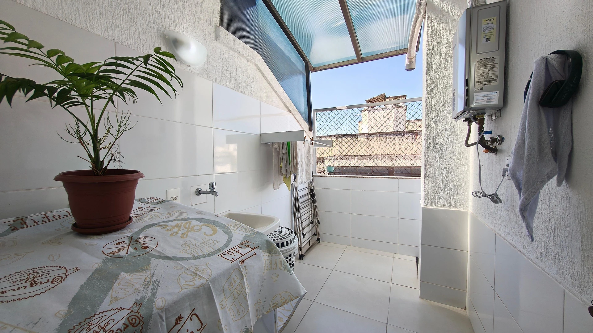 Apartamento mobiliado com 3 suítes e varanda com churrasqueira — photo 6
