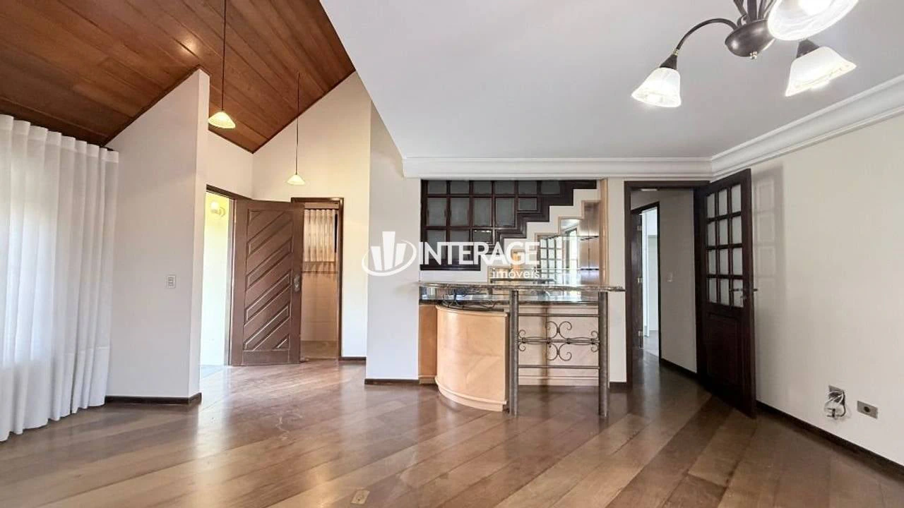 3-bedroom house with a bathtub — photo 22