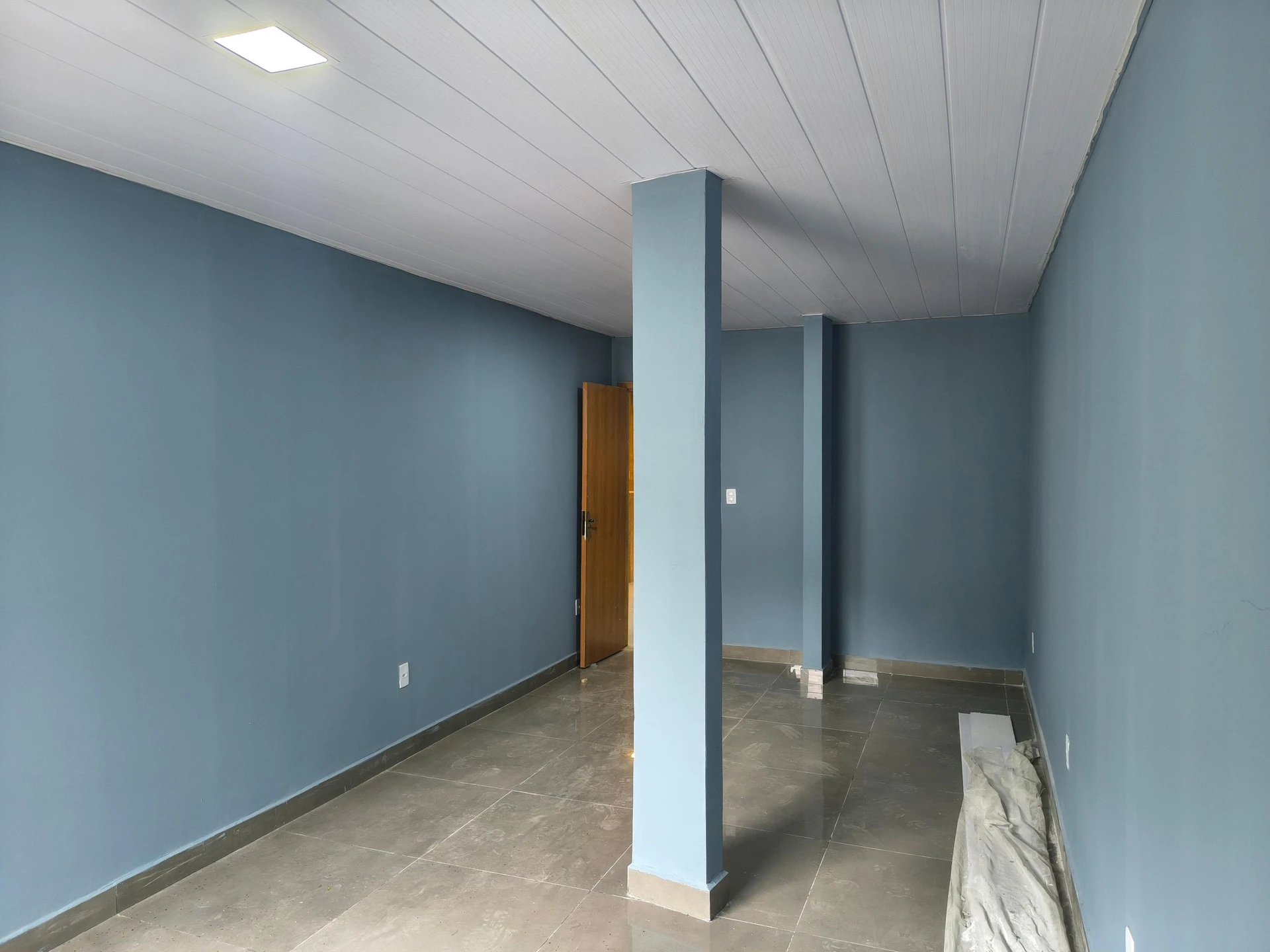 Apartamento com 2 quartos e varanda vista para as montanhas — photo 13